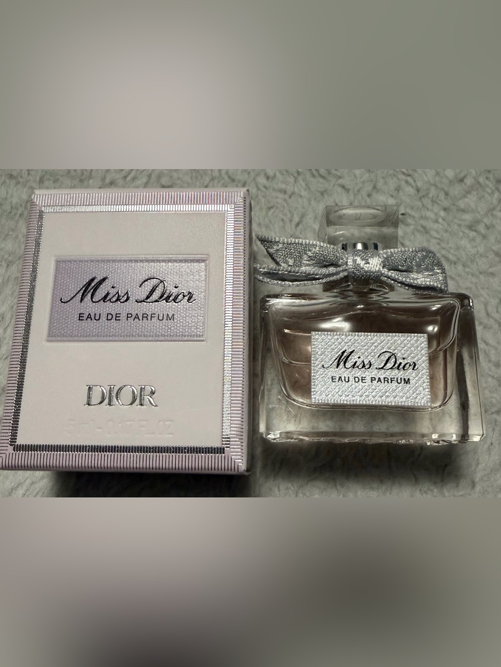Miss Dior mini dabber